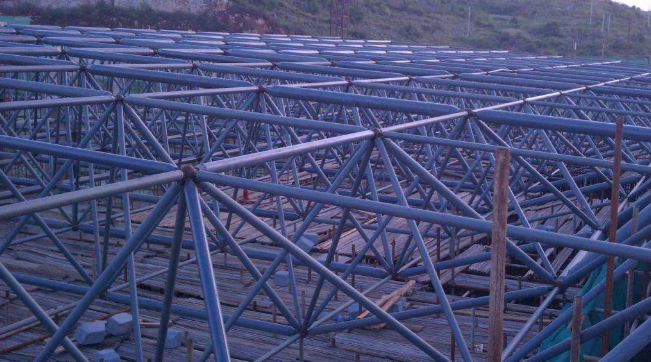 合肥概述网架加工中对钢材的质量的过细恳求